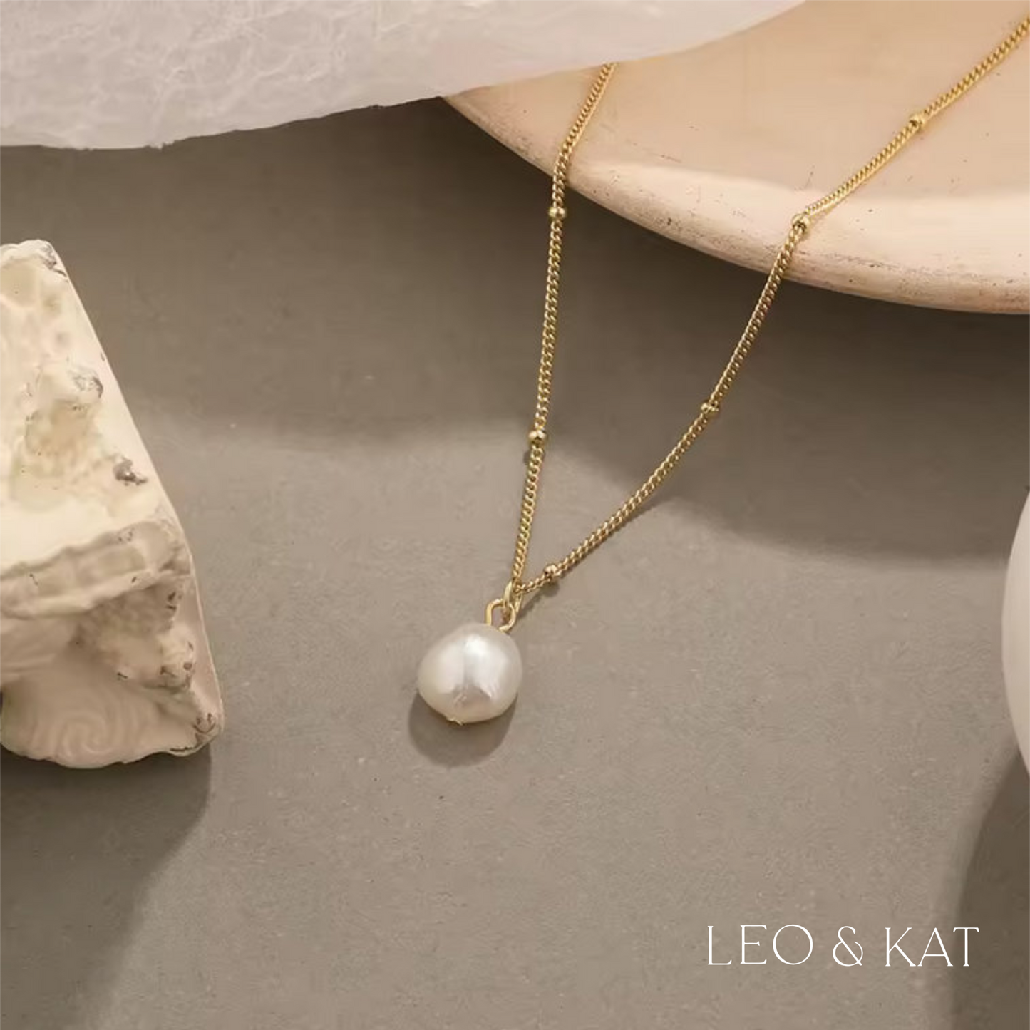 Baroque Pearl Pendant Necklace